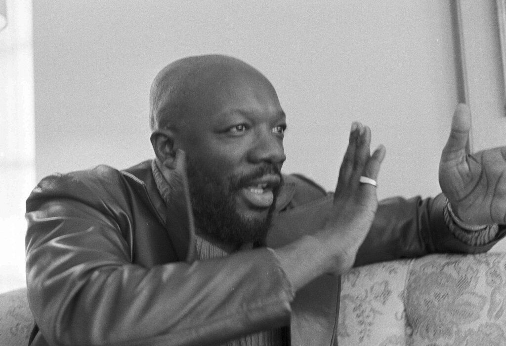 Isaac Hayes' family threatens to sue Trump campaign over use of his song, demand $3 million in fees