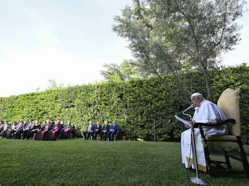 El papa reclama un alto el fuego en Gaza y trabajar por una "paz duradera"