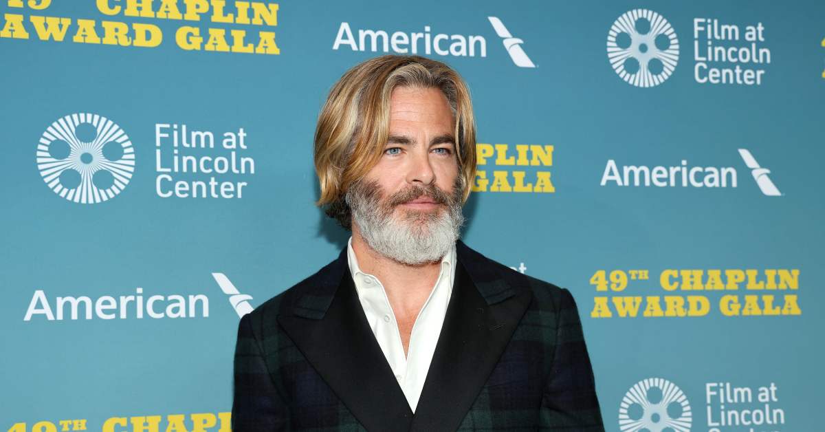 Chris Pine Explains Why Ballet Is His Favorite Form of Exercise