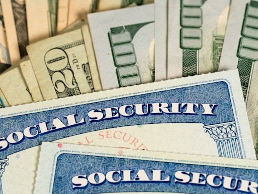 The Unfortunate Truth About the Maximum $4,873 Social Security Benefit | The Motley Fool