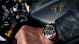 Triumph y Breitling firman una asociación de lujo: Speed Triple 1200 RR y reloj a juego