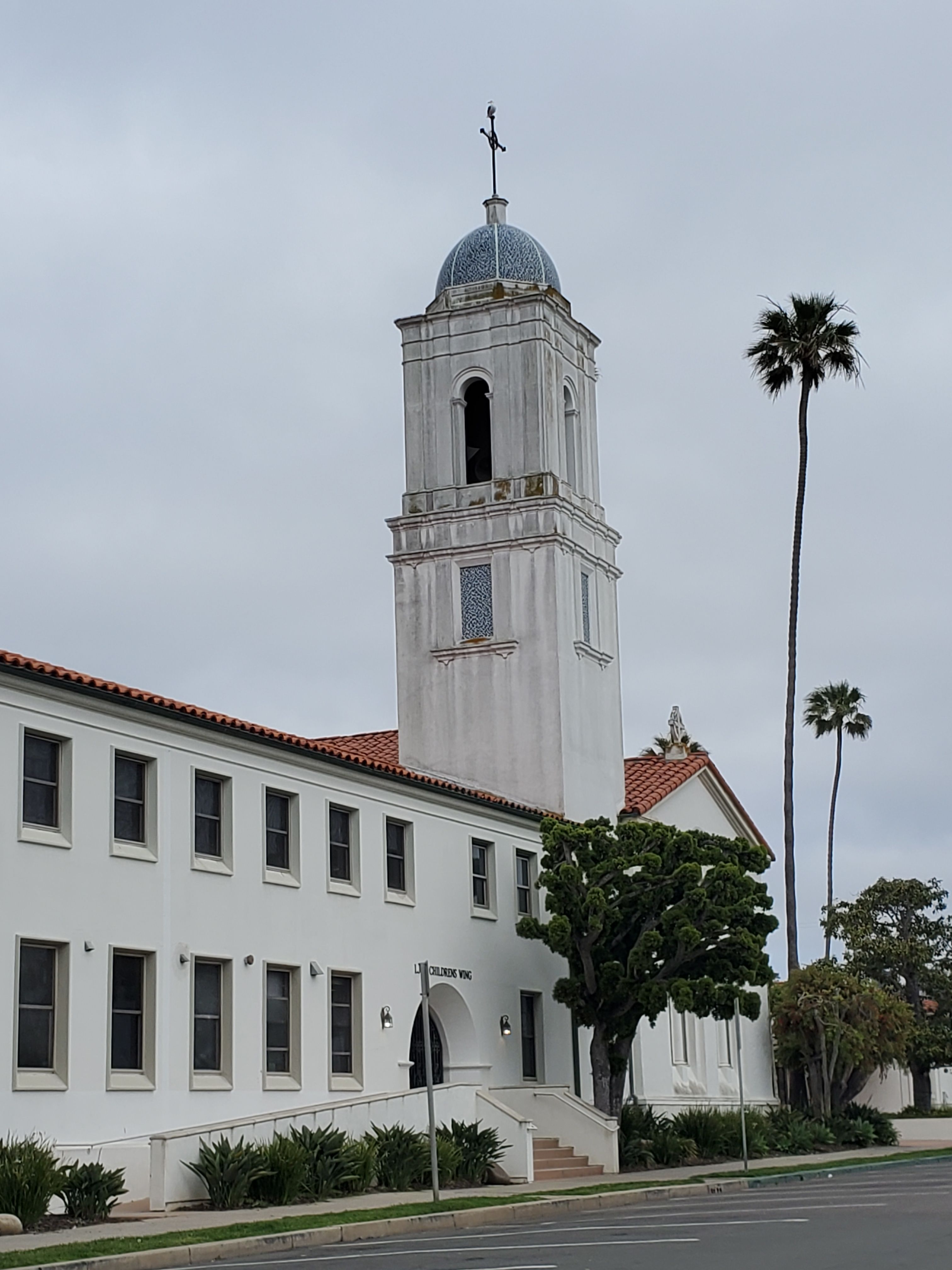 Planned wireless antennas in La Jolla Presbyterian Church tower raise concerns