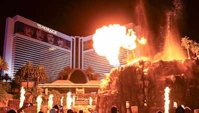 The Mirage Bids Farewell With Final Volcano Blast After Shaping Las Vegas' Casino Resort Legacy - News18