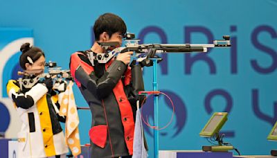 Olympic Saturday roundup: China’s air rifle pair wins first gold medal of games