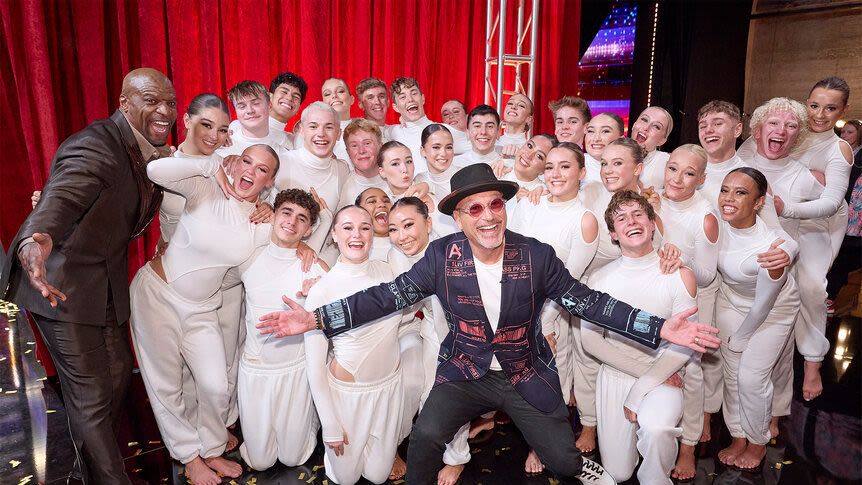 You Have to See the Dance Troupe 'AGT' Judge Howie Mandel Gave His First Golden Buzzer