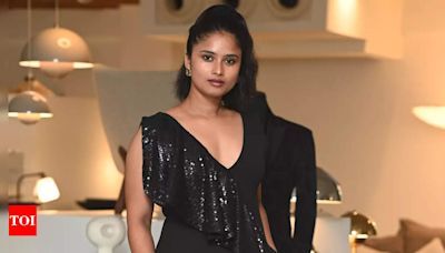 Shraddha Shashidhar in an all-black jumpsuit Chaitanya Rao's summer collection launch at Fern and Ade in Chennai | Events Movie News - Times of India