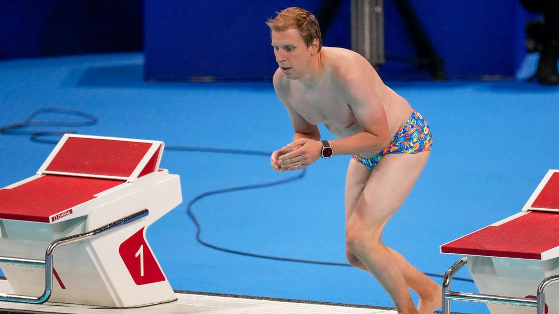 'Main character energy': Pool worker saves the day, retrieves swim cap from Olympic pool