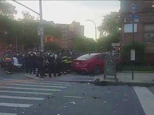 Brooklyn car crash critically injures 1-year-old: NYPD