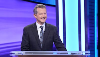 'Jeopardy' Fans Launch Complaints Over 'Really Awkward' Premiere Episode