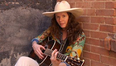 Surprising Facts About Southern Singer-Songwriter Edie Brickell