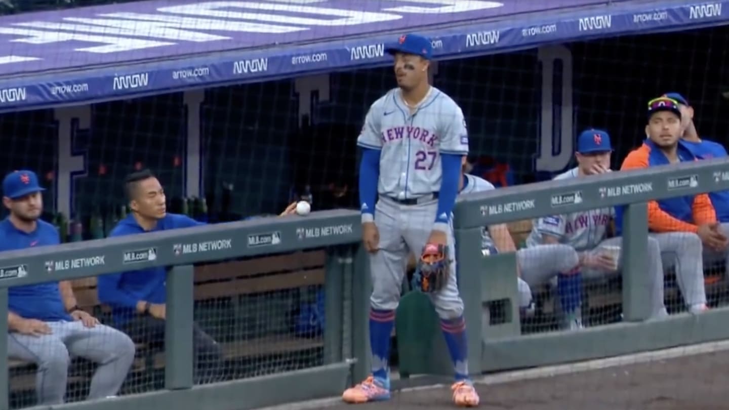 New York Mets Submit Entry For Blooper of the Year With Two Errors on One Play