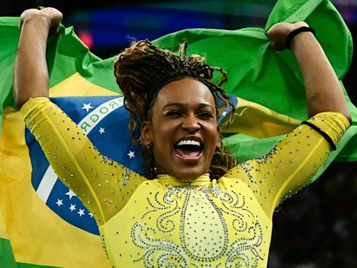 ¿Quién es Rebeca Andrade? La gimnasta brasileña que le ha hecho frente a Simone Biles en los Juegos Olímpicos
