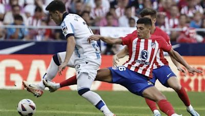Nahuel Molina no remonta el vuelo en el Atlético de Madrid