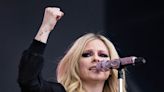 Avril Lavigne Electrifies at Glastonbury Festival, Plus Shania Twain, Luke Combs and More