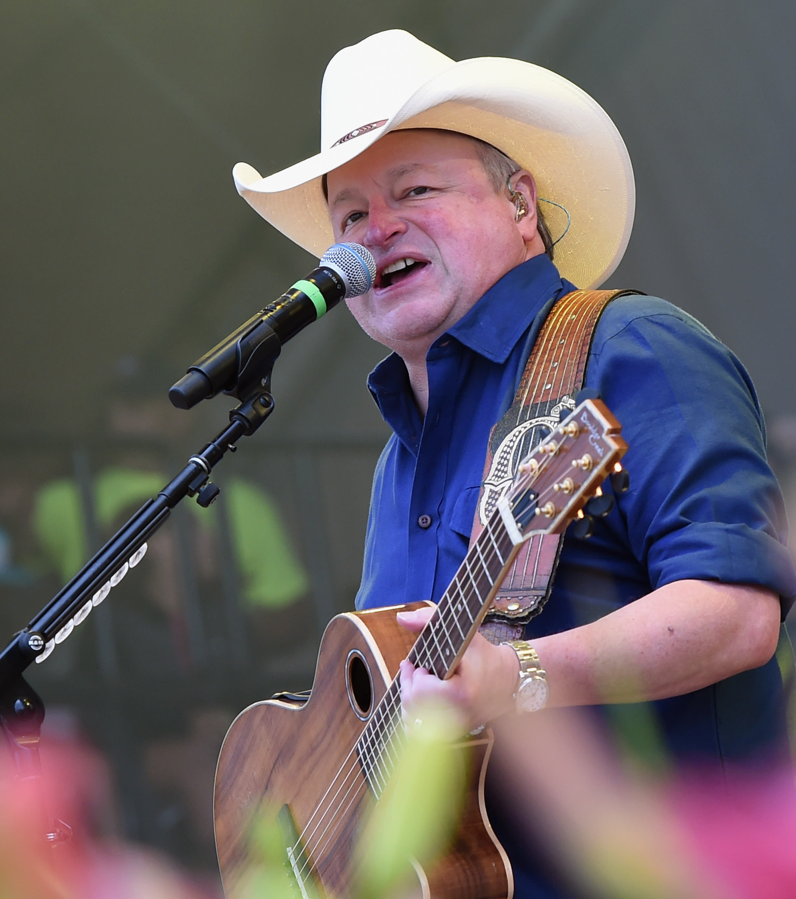 Mark Chesnutt’s Health in ‘Serious Decline’: ‘He’ll Be Devastated If He Can’t Perform’