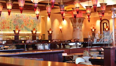 The Reason Cheesecake Factories Are Decorated So Extravagantly