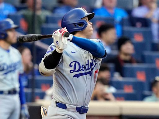 Ohtani and Smith power Dodgers past reeling Mets 10-3 for 3-game sweep