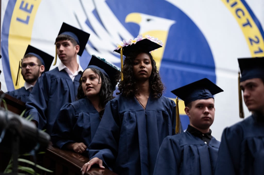 West Leyden High School Class of ’24 encouraged to ’embrace life’s challenges’ with open arms