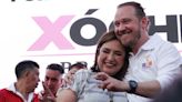 Xóchitl Gálvez y Santiago Taboada ganan protagonismo en la marcha opositora ‘Marea rosa’