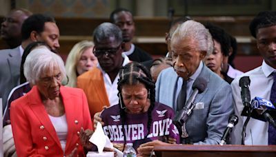 Sonya Massey kin, attorney and Sharpton call for reforms in wake of her shooting death