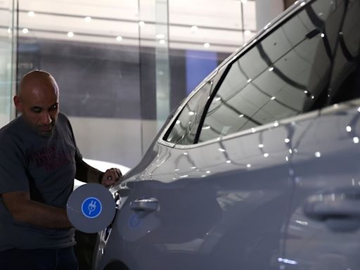 In fuel-guzzling Saudi Arabia, electric cars pique interest