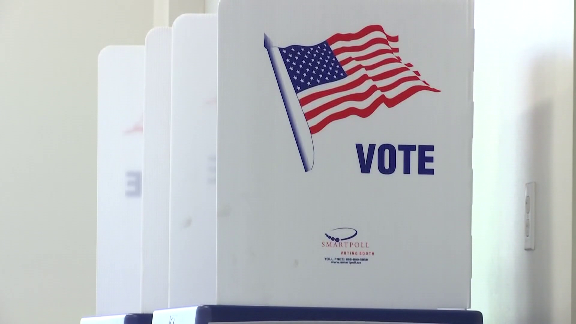 Number of Lee County registered voters declines