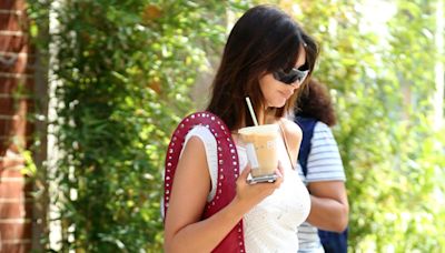 Emily Ratajkowski Put a Gorpcore Finish on Her Summery Knit Set