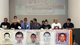 Caso Ayotzinapa: familiares rechazan informe de AMLO