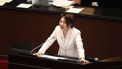 傅崐萁率藍委訪中 范雲拋三大質疑「集體領薪翹班去被統戰」