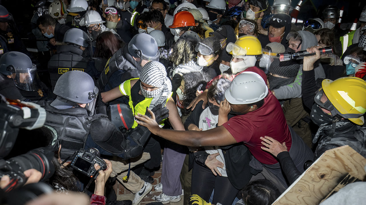 Police arrest thousands at colleges across the US to clear anti-Israel protests, encampments