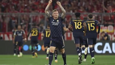 El vestuario del Real Madrid se rinde a Kroos: "¡Que no renueve un año, que renueve por muchos más!"