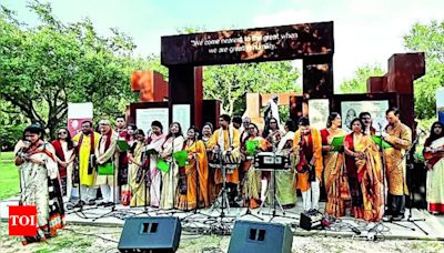 Indo-Bangla society hosts peace concert in Houston | Kolkata News - Times of India