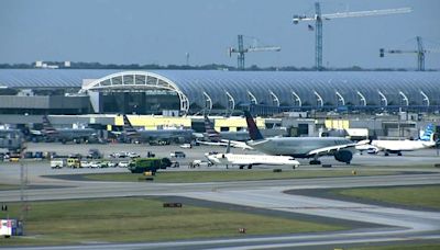 Delta flight clips another plane on taxiway at Atlanta airport, knocks off smaller plane's tail