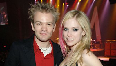Deryck Whibley Joins Ex-Wife Avril Lavigne Onstage in Las Vegas for Sum 41's 'In Too Deep'