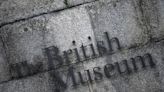 Renuncia el director del Museo Británico por una polémica por piezas robadas