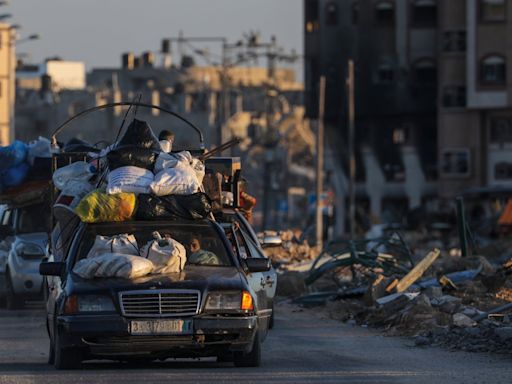 Israel-Gaza - live: Israeli tanks enter Rafah as military controls crossing after Hamas accepts ceasefire deal