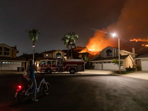 Facebook is blocking emergency warnings as wildfires roar through West