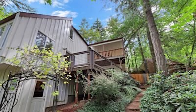 John Belushi lived in this Oregon house while filming ‘Animal House.’ Now, it’s for sale