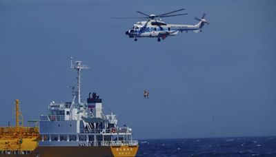 Mulher é resgatada a 80 km da costa do Japão, após passar 36 horas à deriva