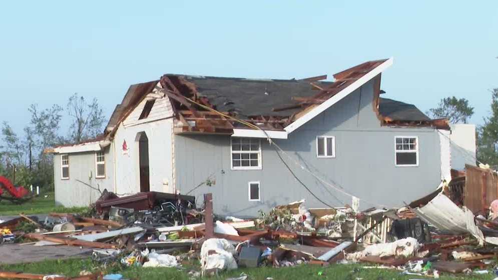 Arkansans survive when tornado hits house and camper