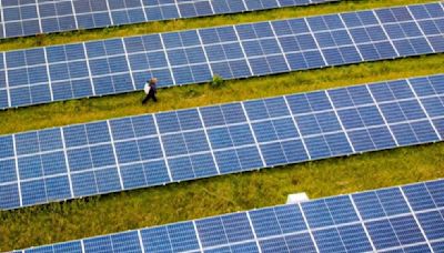 Government approves controversial solar farms despite opposition | ITV News