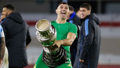 Argentina GK Martínez handed 2-game WCQ ban