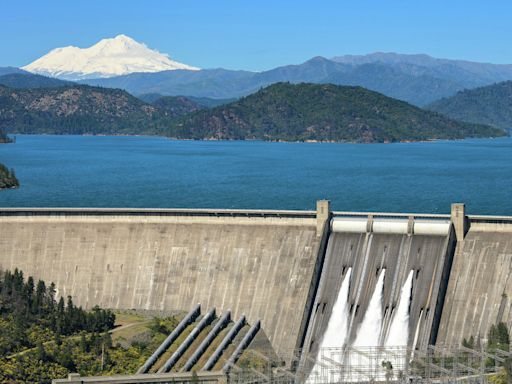 Before-and-after photos show how full California's reservoirs are