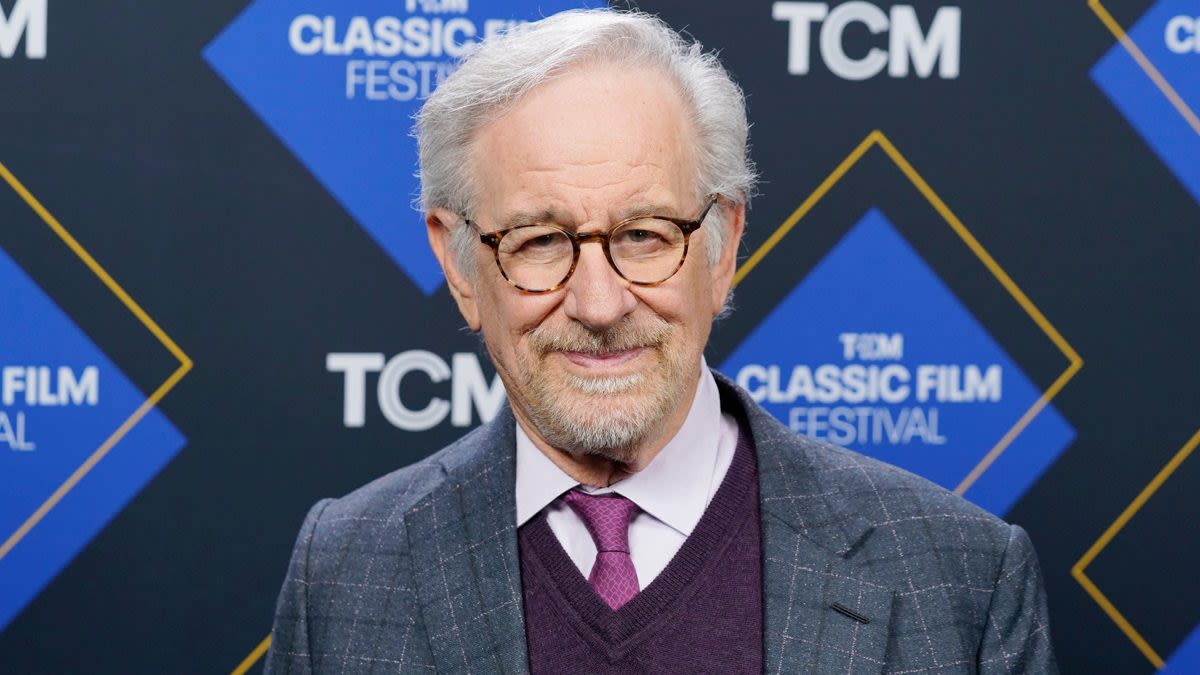 Steven Spielberg's Next Movie Will Arrive in 2026 and Reunite Him With Jurassic Park Screenwriter