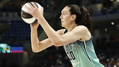 Breanna Stewart Makes WNBA History With Dominant First Half vs. Sparks