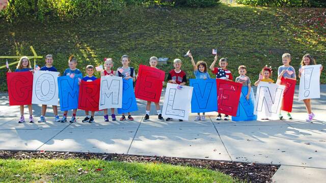 Bethel Park students cheer on Paralympian dad