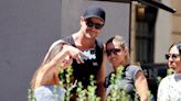 Elsa Pataky y Chris Hemsworth de paseo por Madrid