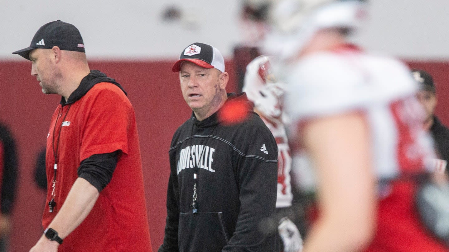 Jeff Brohm Very High on Louisville's Defense Ahead of Fall Camp