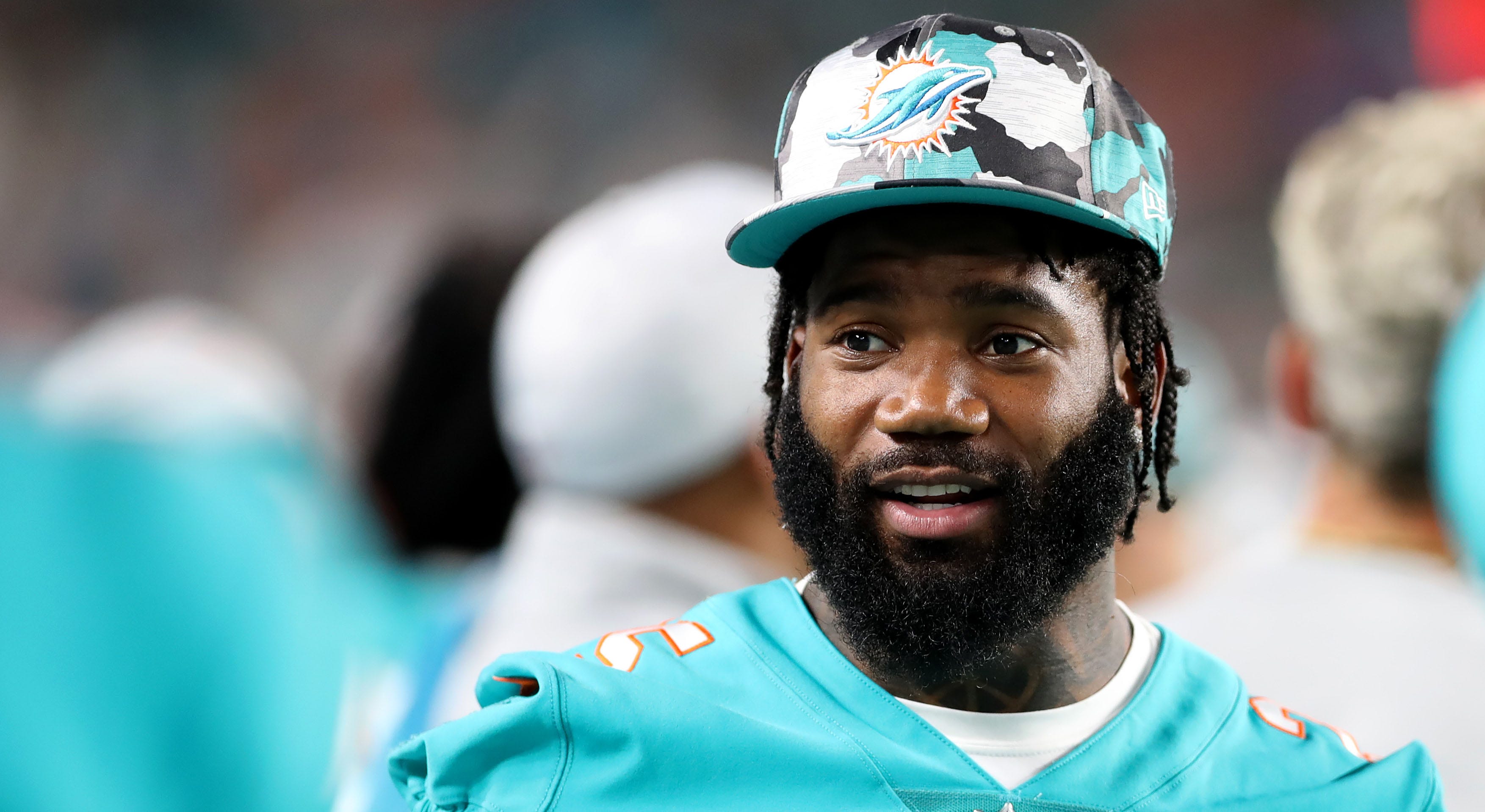 NFL free agent Xavien Howard shared 'revenge porn' with victim's child, lawsuit alleges