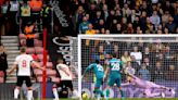 Premier League: el primer gol de Carlos Alcaraz en Southampton, el que se perdió Alexis Mac Allister para Brighton y los golpazos de dos grandes